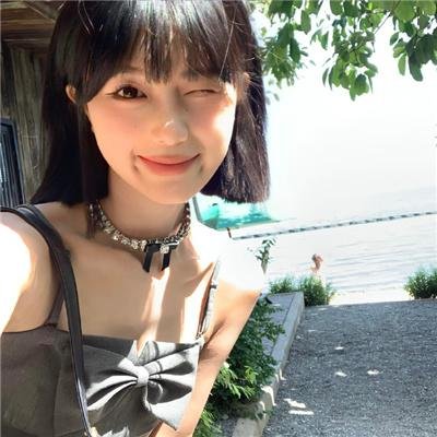 湖畔迷情